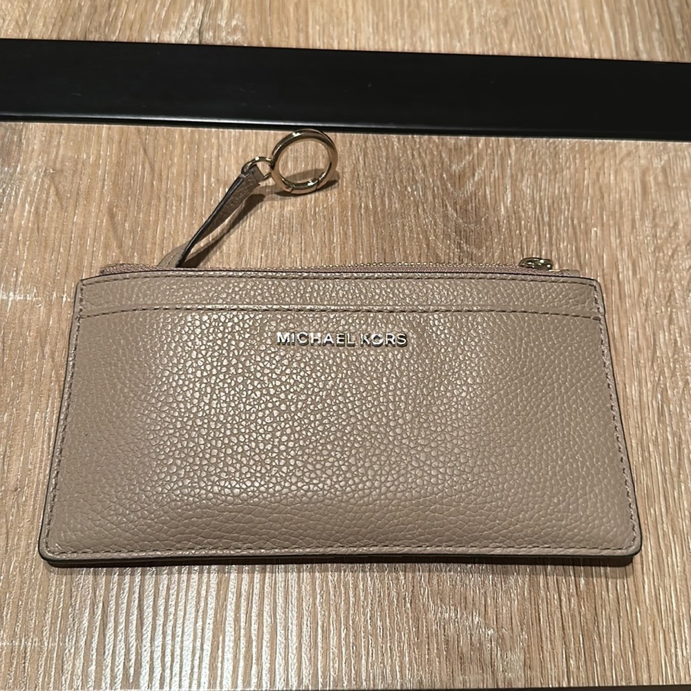 Michael Kors Wallet in beige tan color